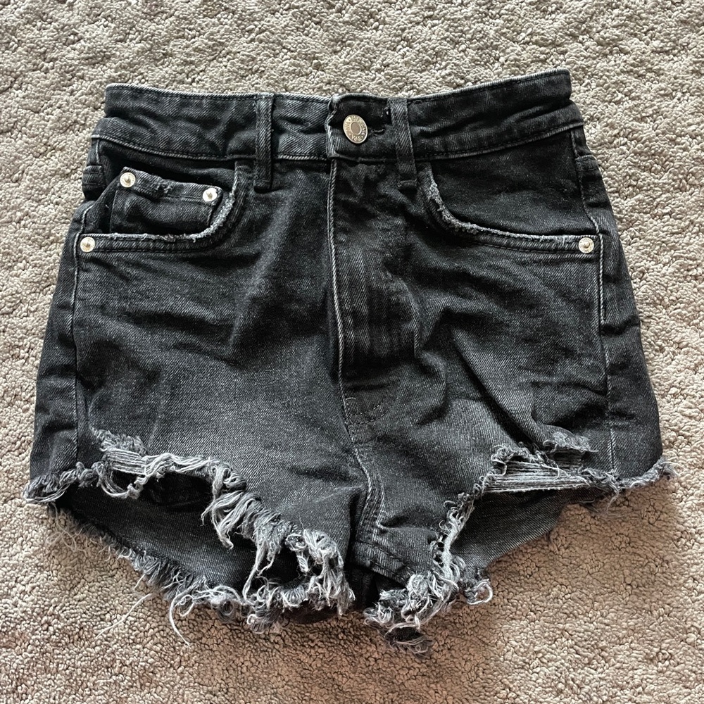 Black High Waisted Zara Jeans!